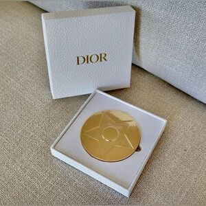 Dior Limited Edition Star-Embellished Gold Compact Mirrow NWB GWP